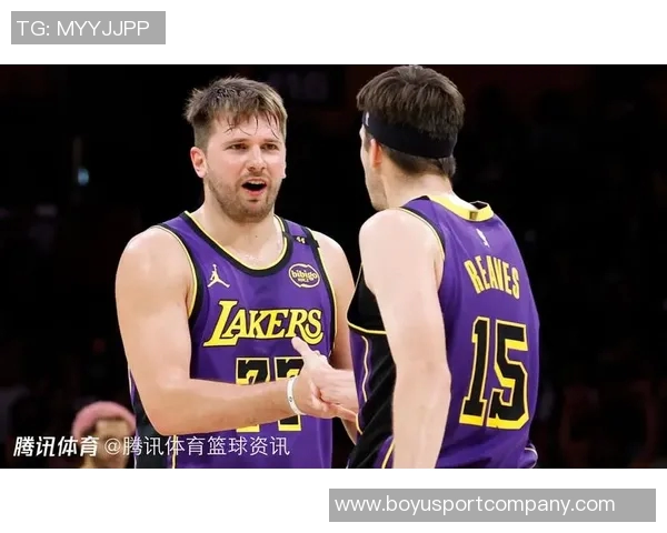 文森特解析与首发默契之道聚焦防守与组织为东契奇和里夫斯开辟空间