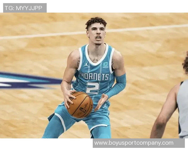 拉梅洛鲍尔生涯得分突破5000同届华子本赛季有望超越一万大关