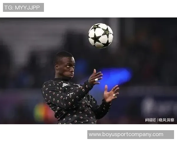 穆阿尼对曼联比赛中下巴受伤伤情暂无大碍无需过度担忧 穆阿尼对曼联比赛中下巴受伤伤情暂无大碍无需过度担忧