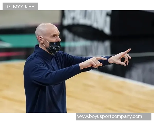 巴代谈成长经历与球队防守策略强调登贝莱的重要性 巴代谈成长经历与球队防守策略强调登贝莱的重要性