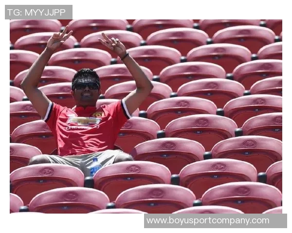 曼联计划在新球场实施个人座位许可证制度以提升观赛体验 曼联计划在新球场实施个人座位许可证制度以提升观赛体验