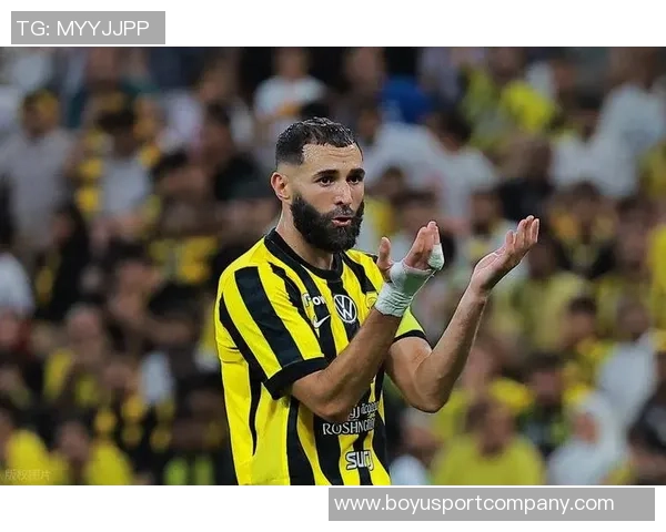 姆巴佩追平亨利成欧战进球第二多法国人本泽马92球独占第一