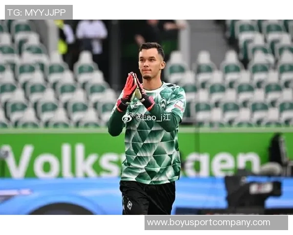 日本足球积极寻求归化不莱梅主力门将巴克豪斯以增强实力