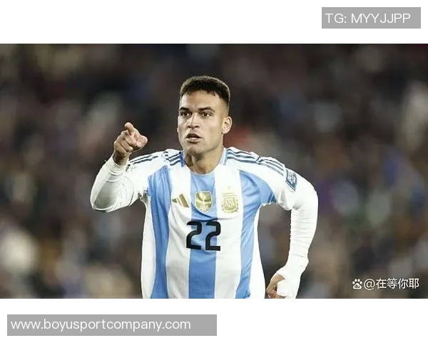 劳塔罗全场表现惊艳却无缘进球错失良机令人心痛