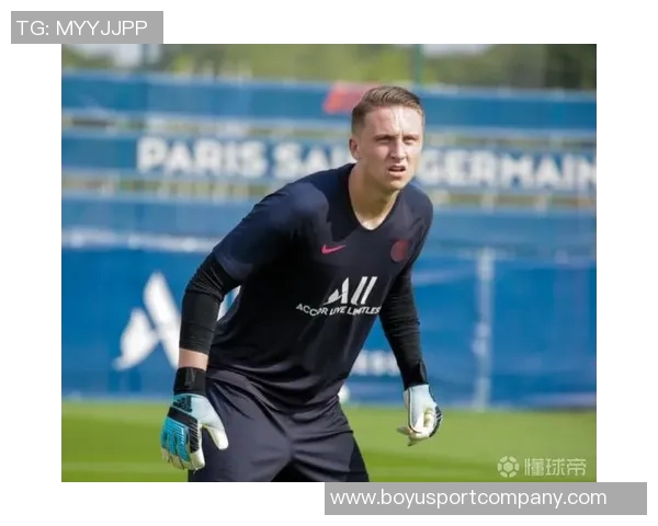 法兰克福成功签下卡利穆恩多完成租借交易并附带买断选项